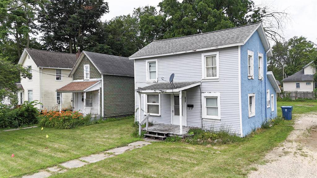 207 W Railroad Street, Dowagiac, MI 49047