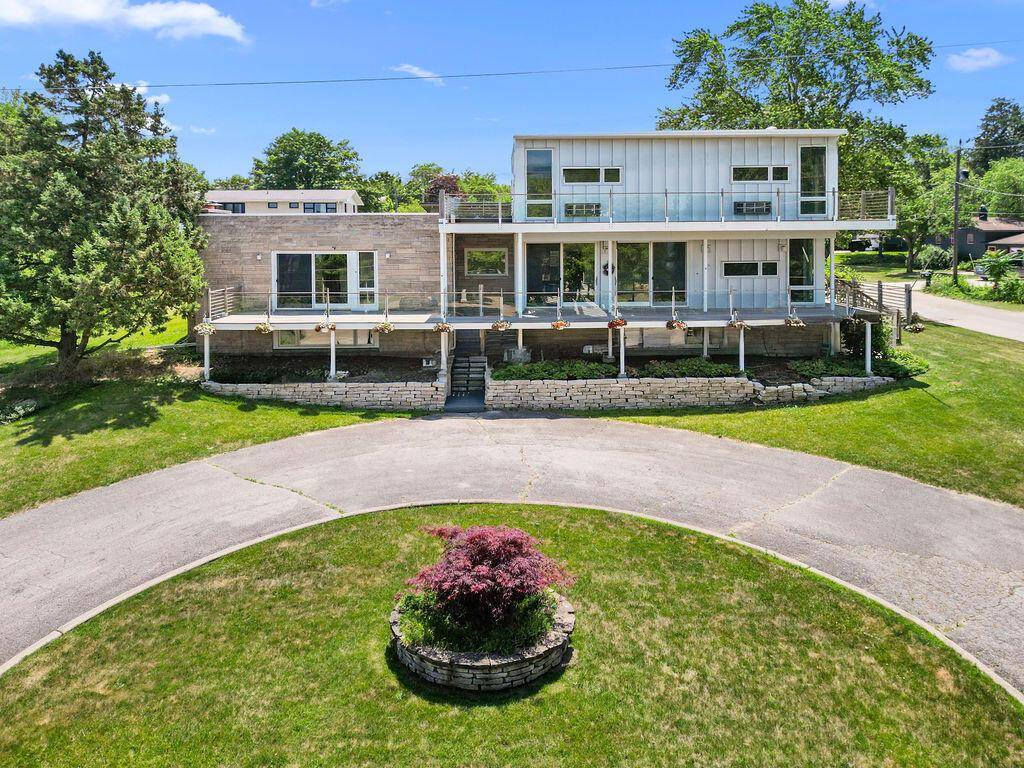 New Buffalo Twp, MI 49117,48002 Ridge Rd.