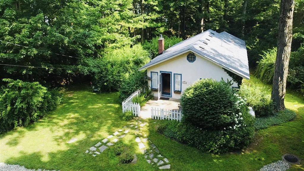 Casco Twp, MI 49090,982 Charles Street