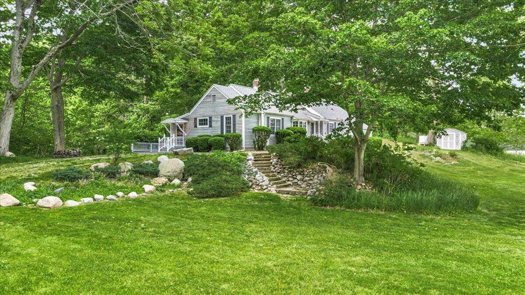 5515 Kaiser Road, Chikaming Twp, MI 49125
