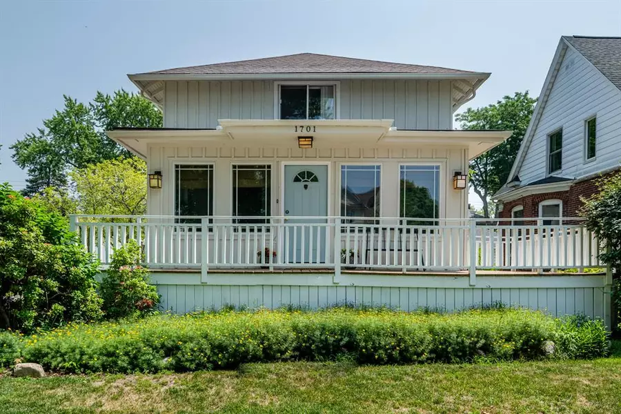 1701 Forres Avenue, St. Joseph, MI 49085