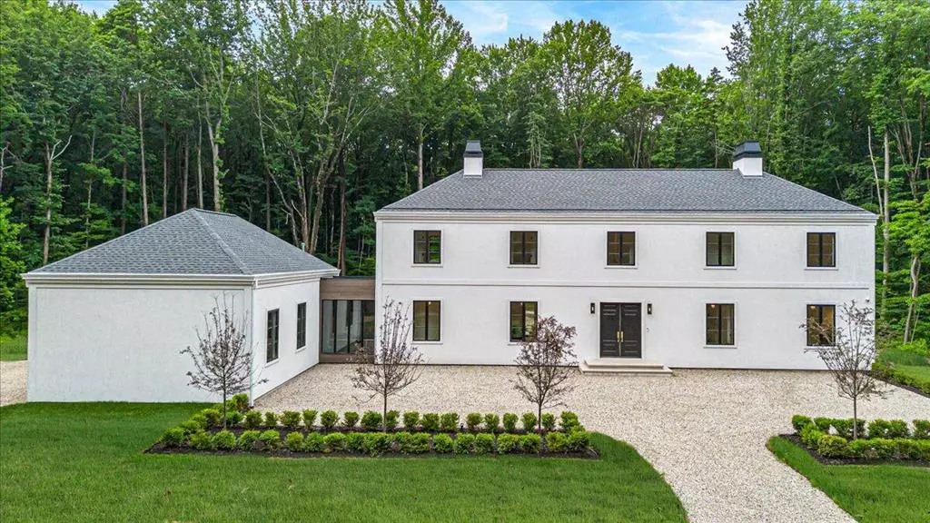 7462 Youngren Road, Chikaming Twp, MI 49128