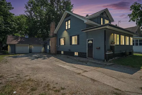 Three Rivers, MI 49093,332 S Hooker Avenue