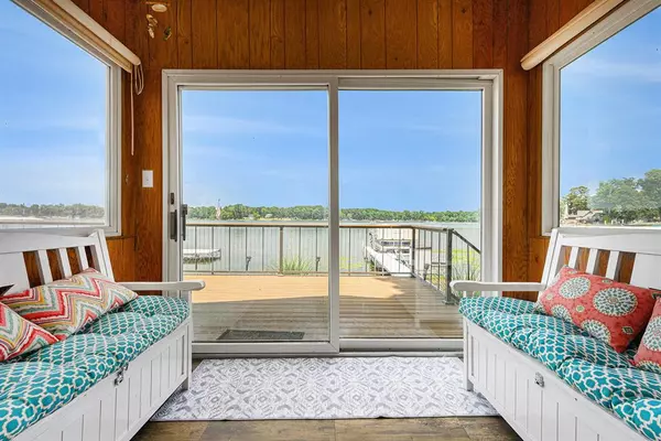 Paw Paw Twp, MI 49079,43834 Eagle Lake Drive