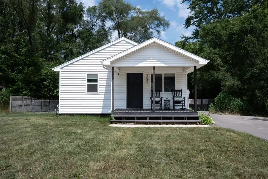 3457 N Blue Creek Road, Benton Twp, MI 49022