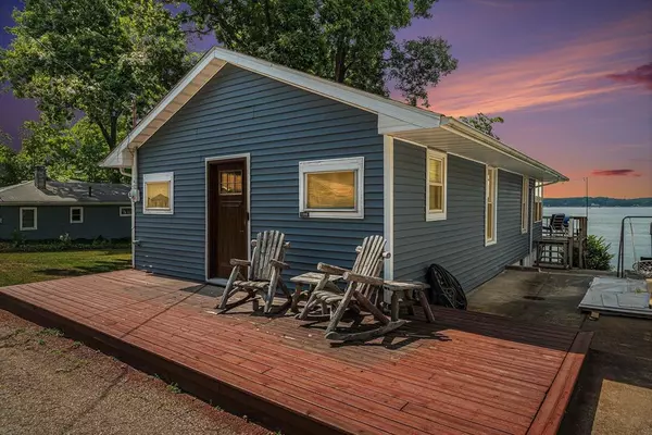 33160 Hunt Drive, Silver Creek Twp, MI 49047