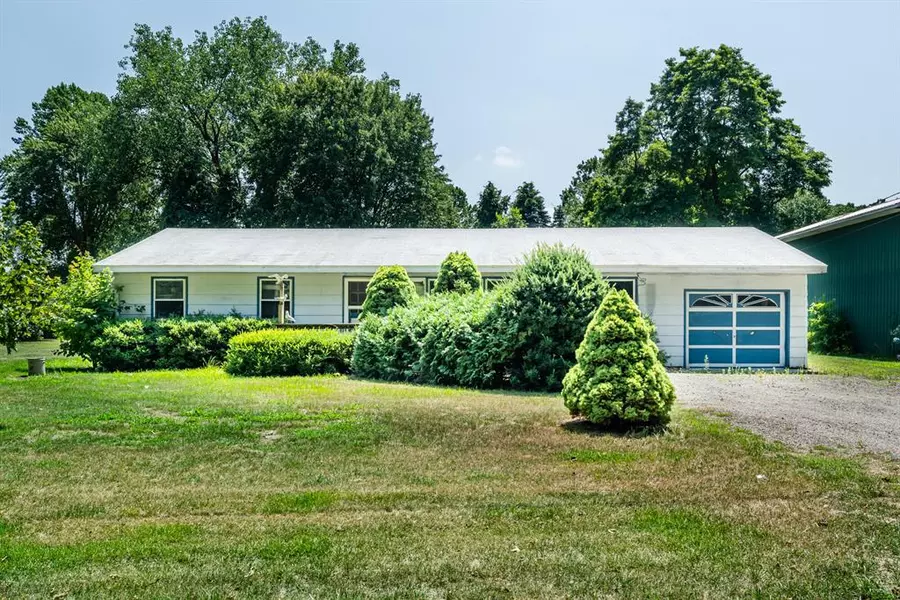 6244 Indian Trail, Chikaming Twp, MI 49128