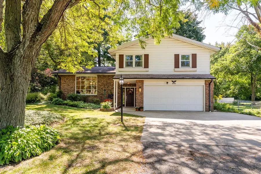 6582 Ryno Road, Coloma Twp, MI 49038