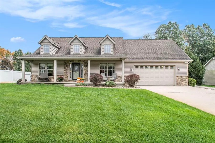 70445 Sunrise Drive, Ontwa Twp, MI 49112