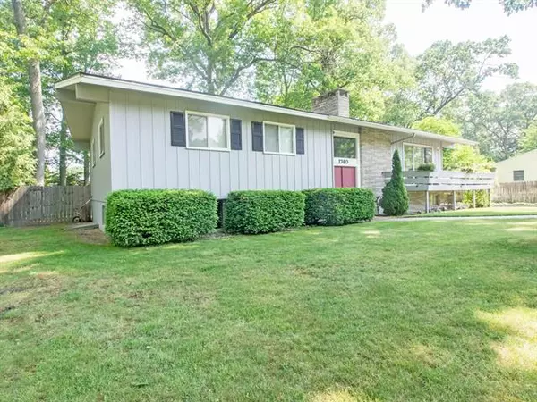 1740 Gladstone Drive, Laketon Twp, MI 49445