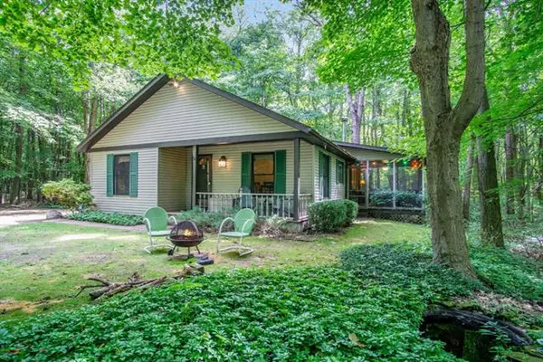 Ganges Twp, MI 49408,2119 Lakeshore Drive