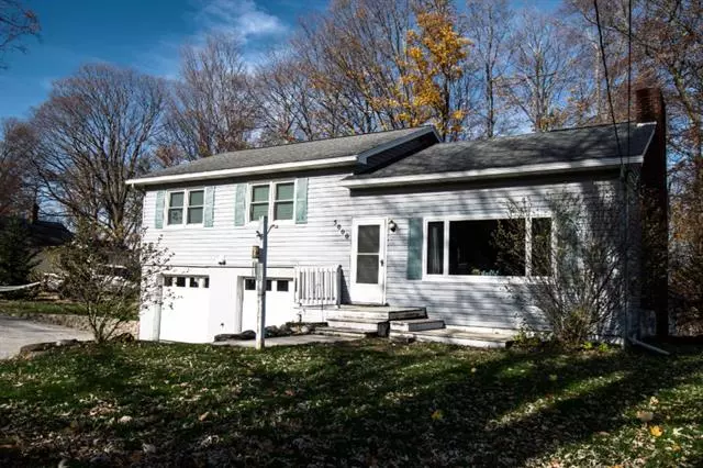 5000 S Shore Drive, Fruitland Twp, MI 49461