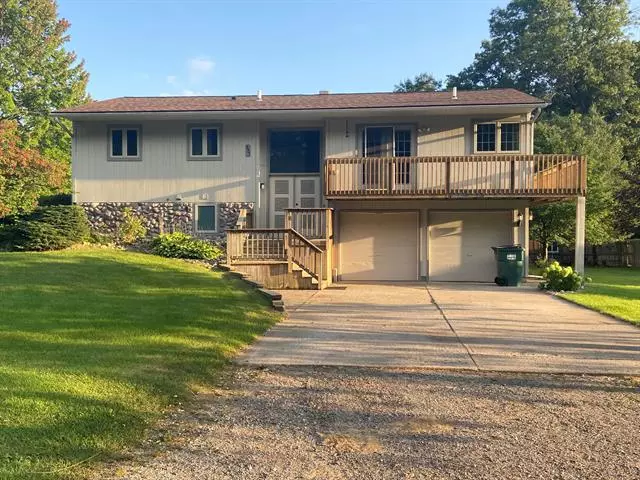 2401 Crystal Lake Road, Whitehall Twp, MI 49461