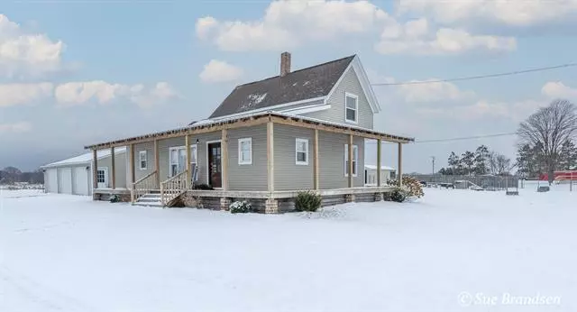 4484 137th Avenue, Overisel Twp, MI 49419