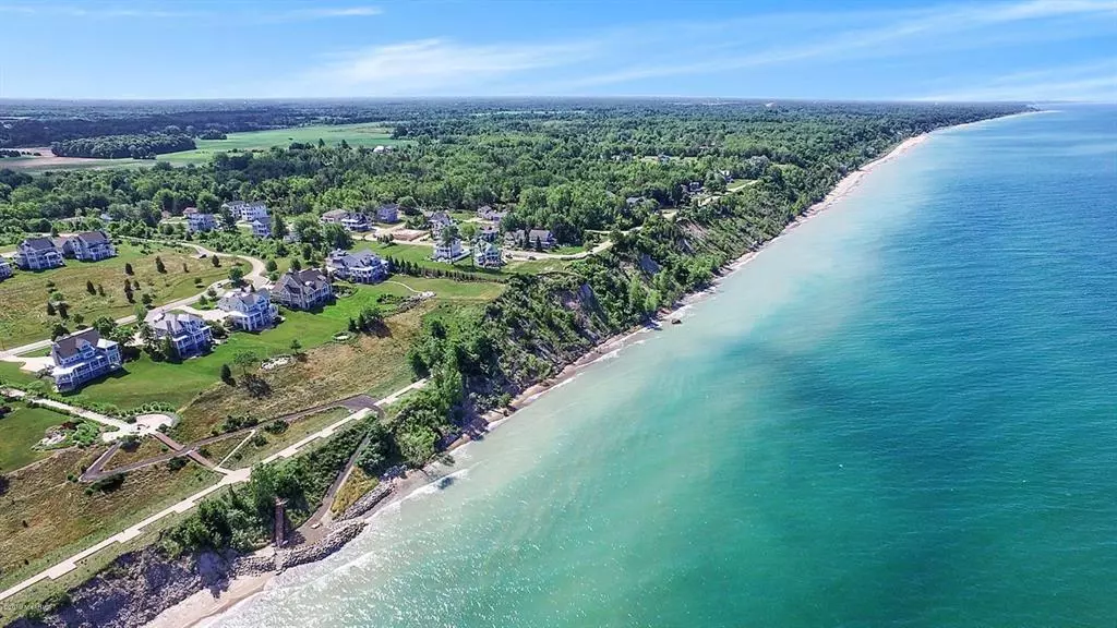 669 Lantern Watch Drive 27, Casco Twp, MI 49090