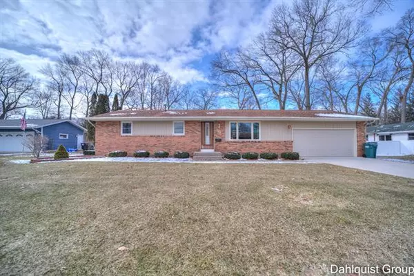 1755 Manistee Road, Laketon Twp, MI 49445