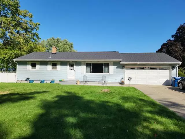 3286 Lincoln Street, Norton Shores, MI 49441