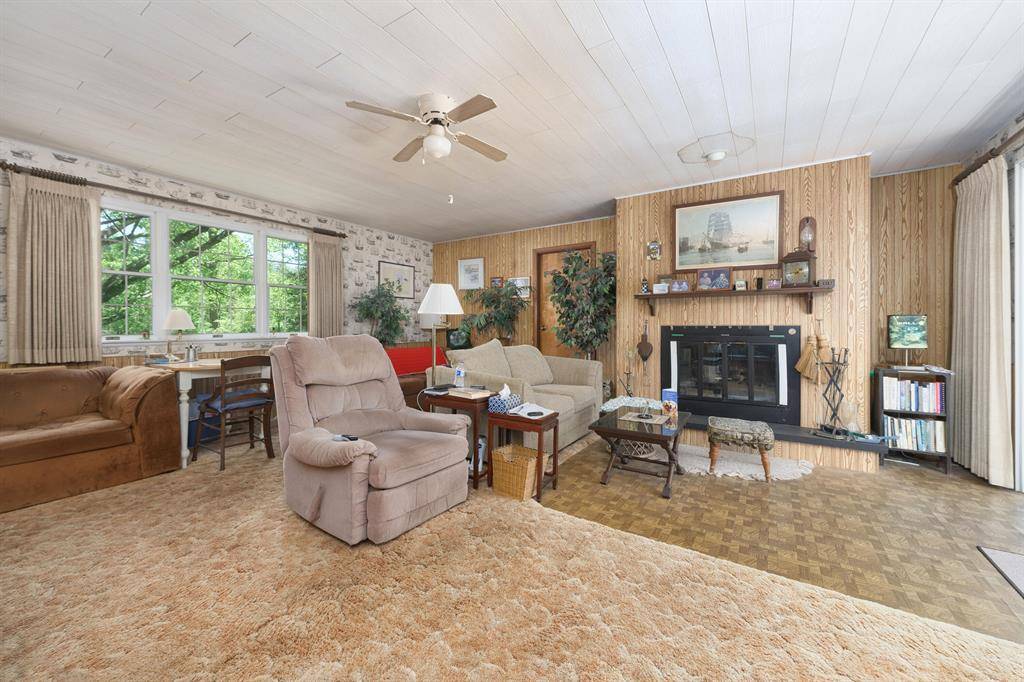 Saugatuck Twp, MI 49408,2908 62nd Street