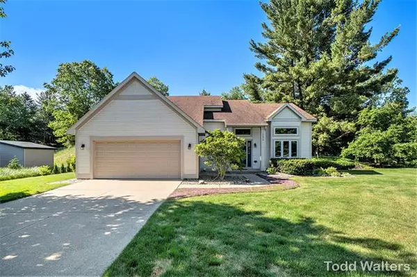 16698 Ashley Lane, Holland, MI 49424