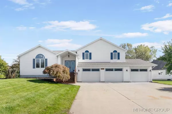 1272 Quail Creek Drive, Holland, MI 49423