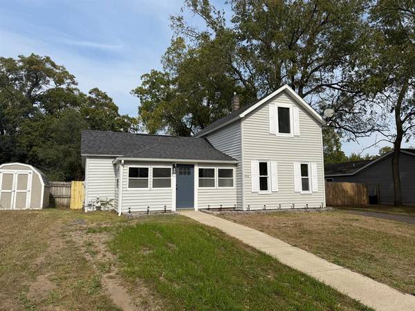 416 Pine Street, Fruitport, MI 49415