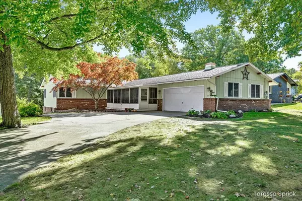 891 Shadybrook Drive, Holland, MI 49424