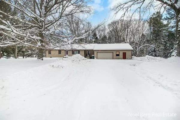 3750 Whitehall Road, Muskegon, MI 49445