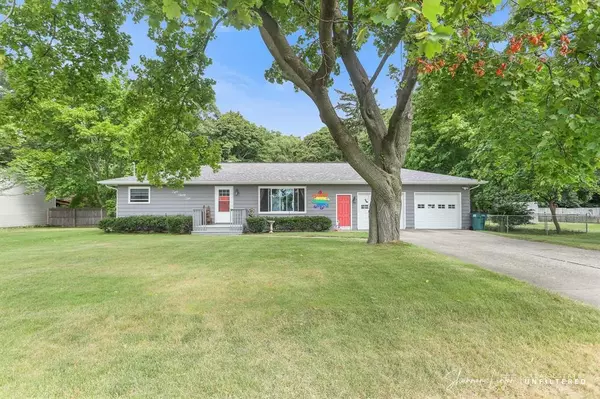 832 E Hile Road, Norton Shores, MI 49441