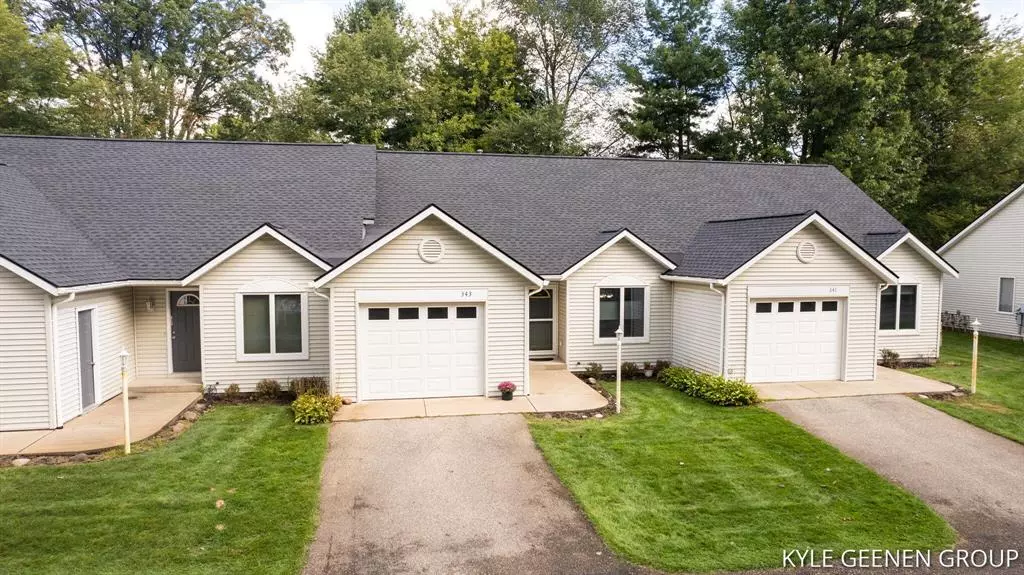 343 Nestlewood Drive, Holland, MI 49424