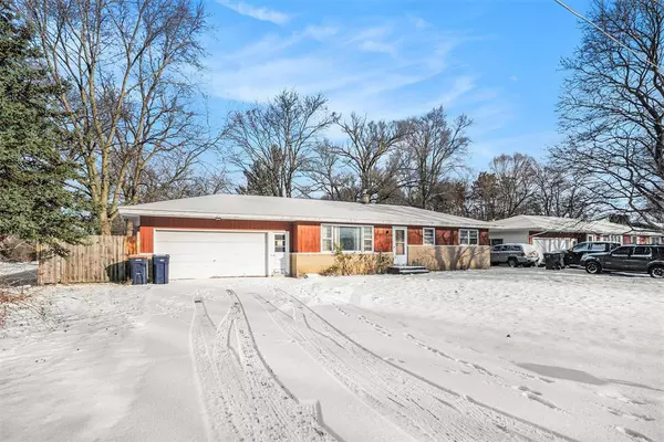 245 E 19th Street, Holland, MI 49423