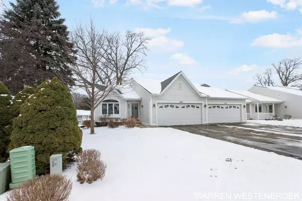 272 Winter Oak East, Holland, MI 49424