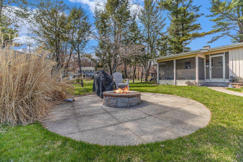 15526 Linn Court, Spring Lake Twp, MI 49456