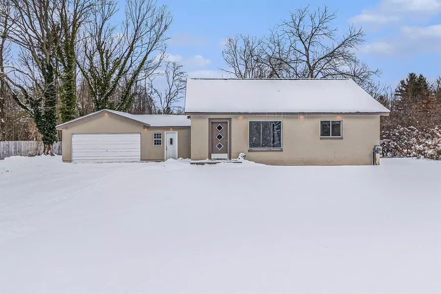 198 Farr Road, Norton Shores, MI 49444