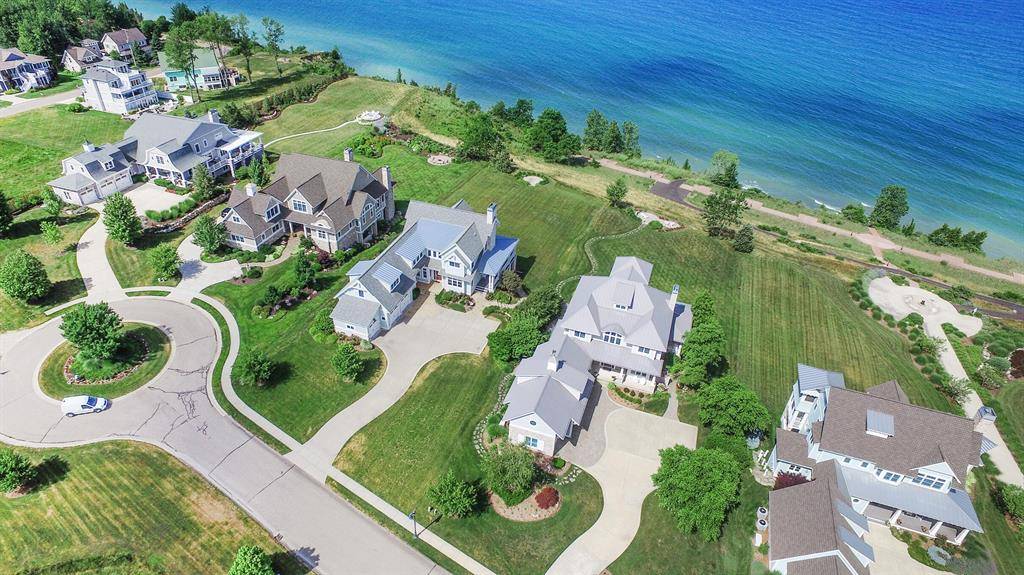 Casco Twp, MI 49090,688 Waters Edge Drive 15