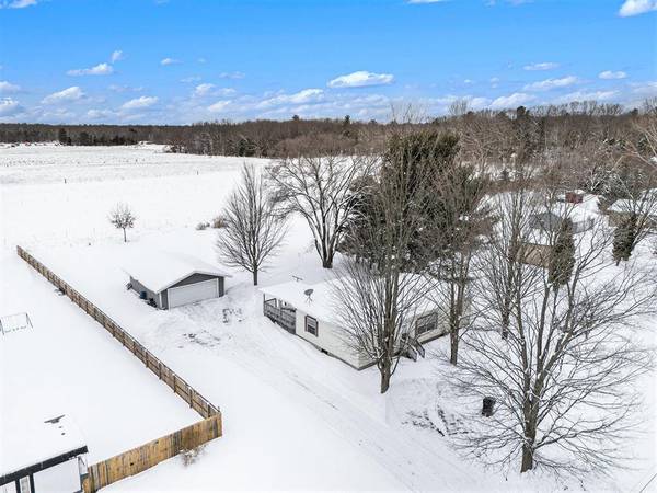 3293 W Webster Road, Grant Twp-oceana Co, MI 49437