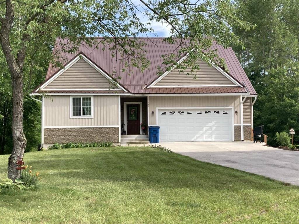 122 S Branch Lane, Hesperia Vlg, MI 49421