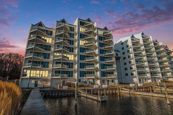 2964 Lakeshore Drive E 304, Muskegon, MI 49441