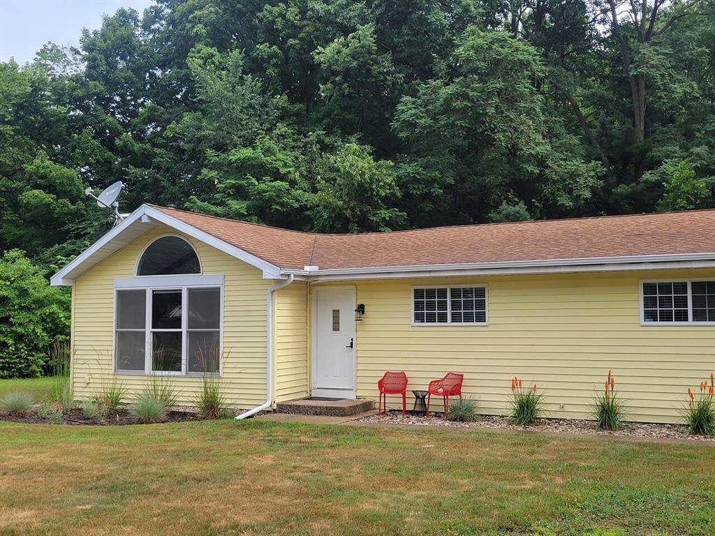 68538 8th Avenue, Geneva Twp, MI 49090