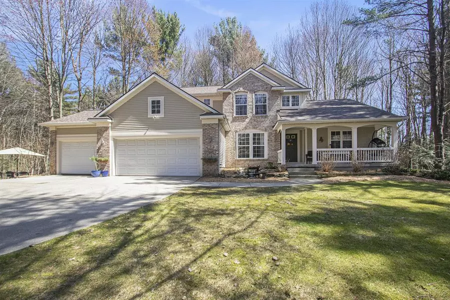 6562 Boulder Drive, Norton Shores, MI 49444