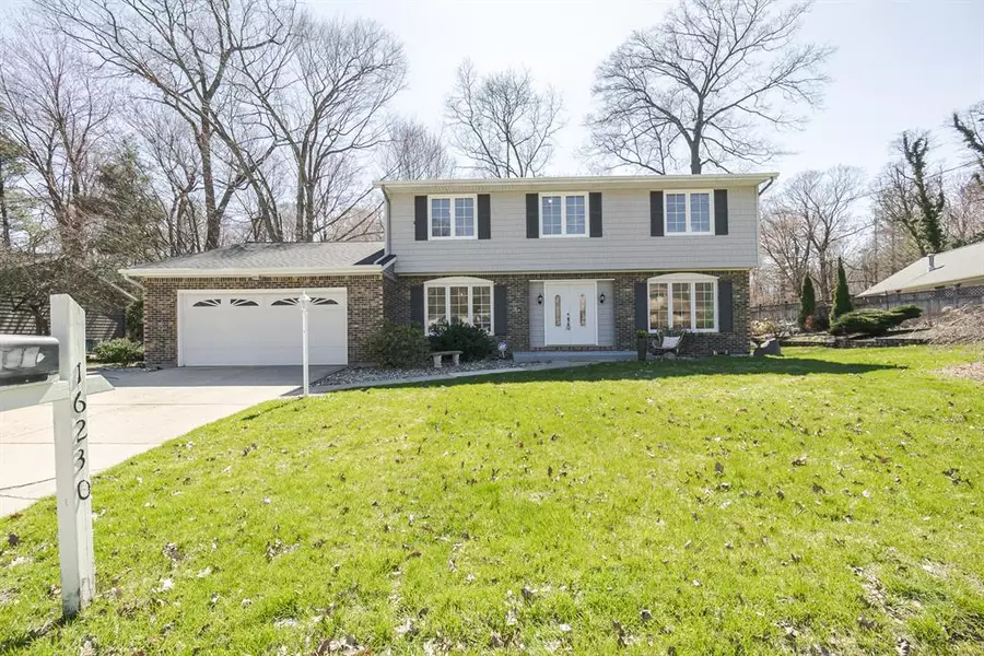 16230 Woodcrest Drive, Spring Lake Twp, MI 49456