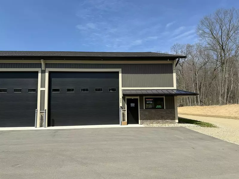 6313 JUST A MERE Road 305, Saugatuck Twp, MI 49453