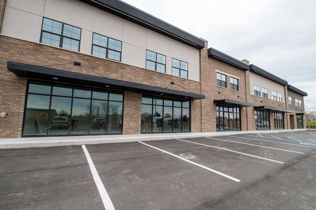 667 Hastings Ave 202, Holland, MI 49423