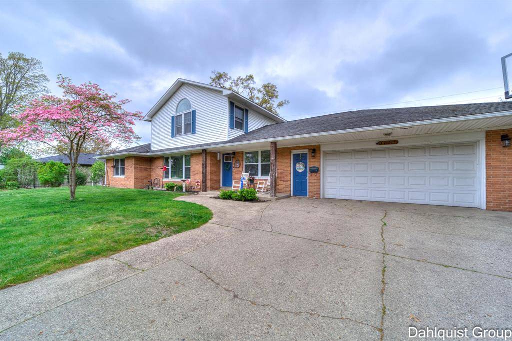 North Muskegon, MI 49445,622 Pinewood Road