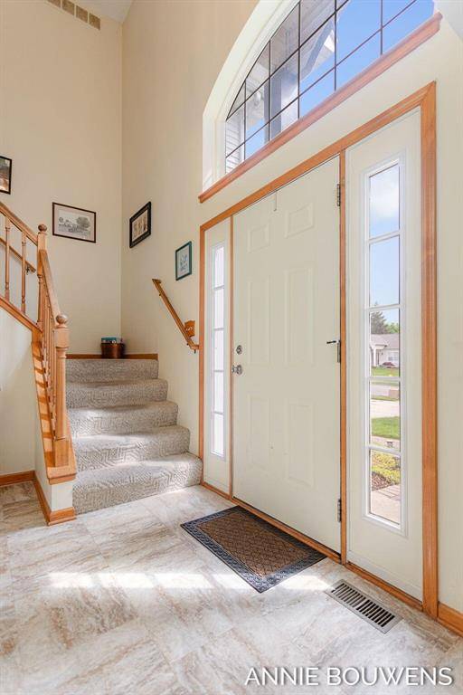 Holland Twp, MI 49464,10852 Thornberry Way
