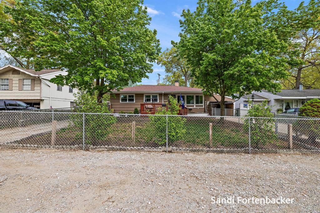 3454 Hiawatha Drive, Norton Shores, MI 49441