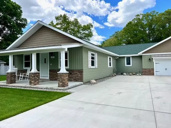 2985 Middle Lake Road, Dalton Twp, MI 49457