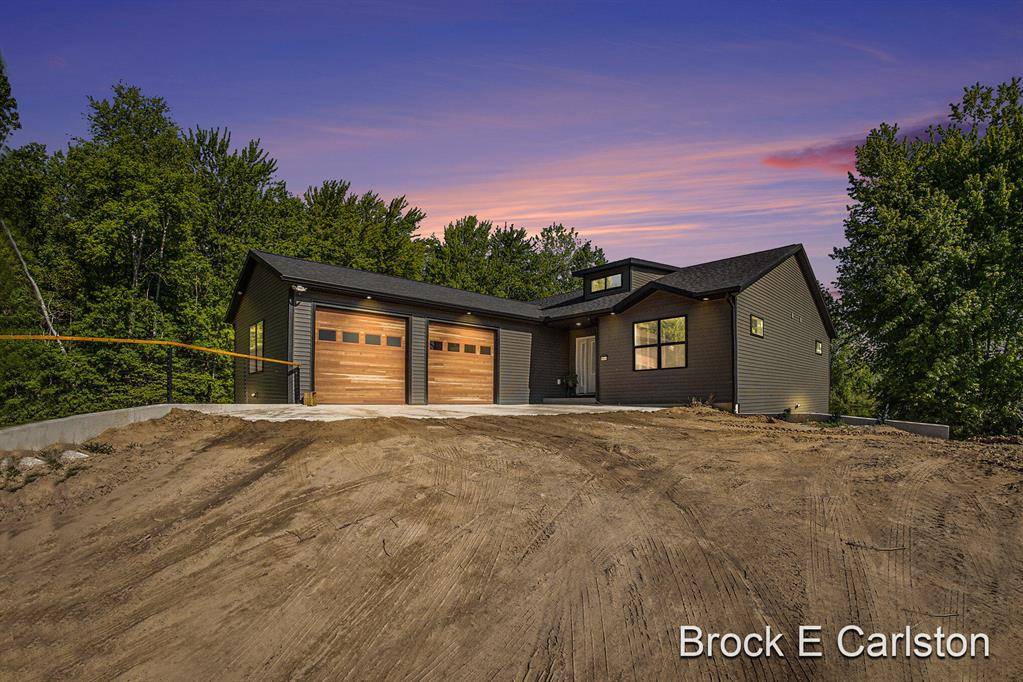 9818 Farr Road, Ravenna Twp, MI 49451