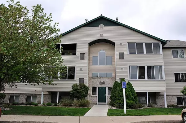 5877 Crosswinds Drive 14, Norton Shores, MI 49444