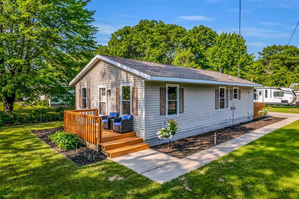 1446 Riblet Road, Muskegon Twp, MI 49445