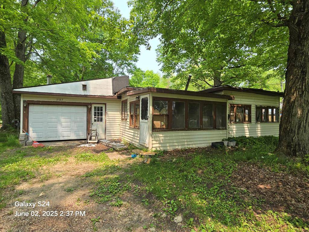 2327 W Midway Drive, Sherman Twp - Newaygo, MI 49349
